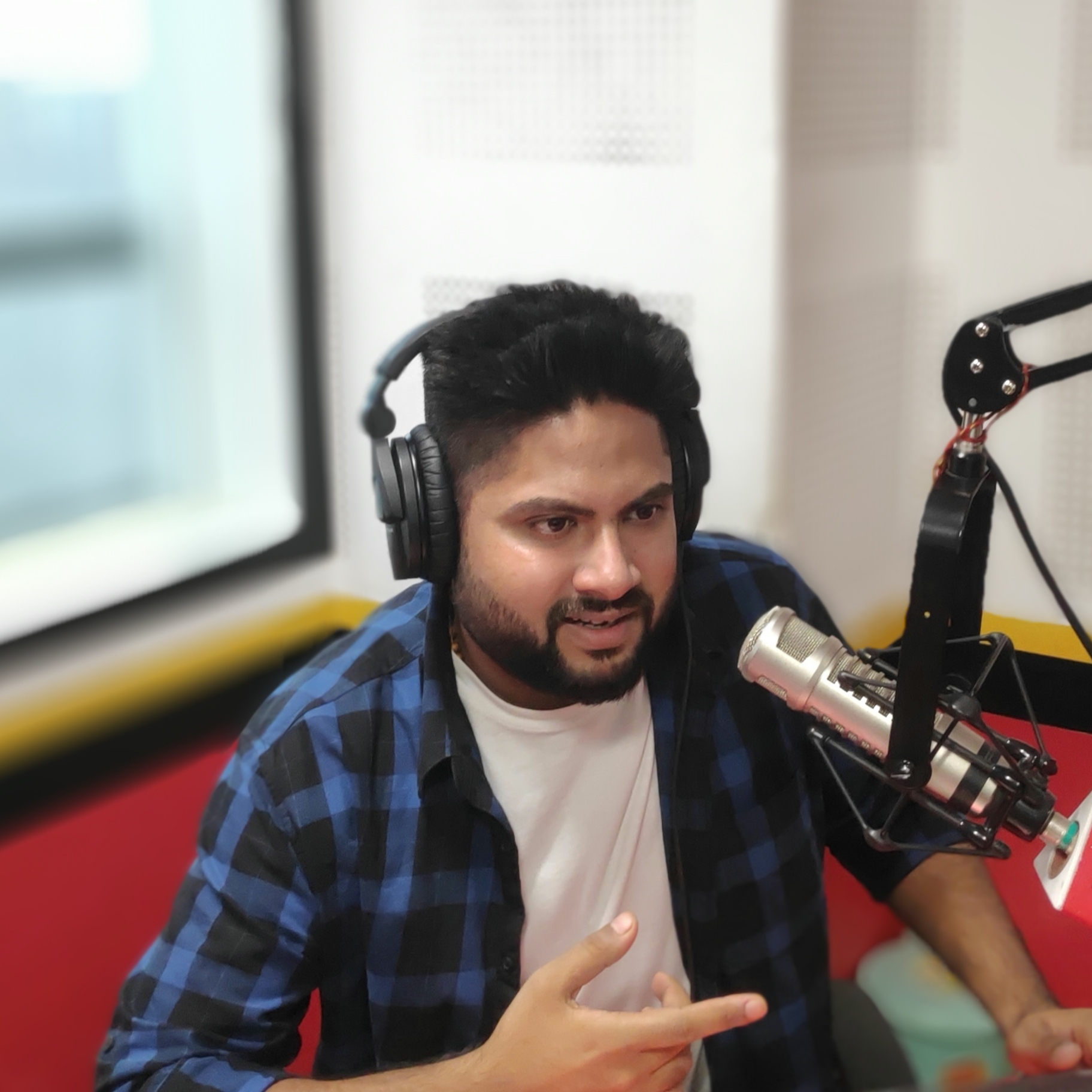 RJ Amar Mic